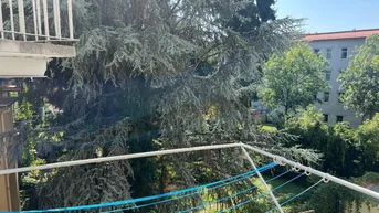 Expose * Super Altbau direkt am Hasnerplatz! *