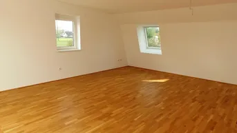 Expose Tolle Penthousewohnung mit großzügiger Dachterrasse inkl. 2 PKW Stellplätze mit evtl. Stromanschluss