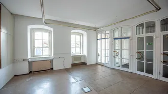 Expose Kleines Büro/Geschäft an der Stadteinfahrt