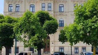 Expose Ebenerdige Stadtwohnung in charmanter Altstadtvilla an der Esplanade
