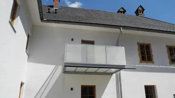 Expose SONNIGER BALKON und LIFT im 1. Stock - TOP 10 im Herrenhaus - RESIDENZ GEYERHAMMER