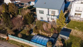 Expose ENTZÜCKENDES EINFAMILIENHAUS MIT FERNSICHT UND POOL