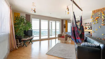Expose Himmelblau überall, 104m² mit über 23m² Freifläche auf 3,5 Zimmern. Atemberaubender Ausblick soweit das Auge reicht!