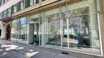 Expose Ehemaliger Friseursalon - Geschäftslokal auf der Gersthofer Straße