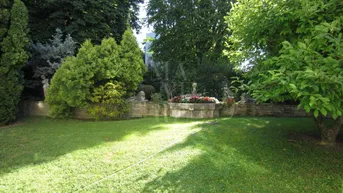 Expose Sehr schöne Wohnung in Cottage-Villa (mit Gartennutzung)
