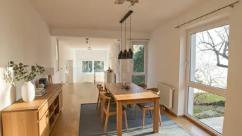 Expose MODERNES, KLIMATISIERTES EINFAMILIENHAUS mit 2 Garagen