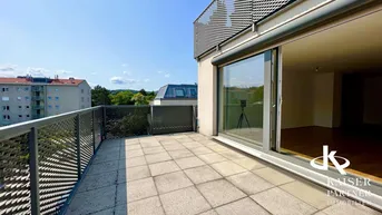 Expose Moderne, lichtdurchflutete 5-Zimmer-Wohnung mit großem Balkon in Toplage!