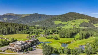 Expose Freizeitwohnsitz-Chalet in Toplage am Golfplatz
