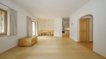 Expose Großzügige Wohnung in ruhiger Zentrumslage