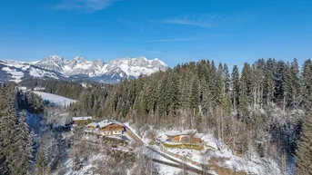 Expose Einzigartiges Anwesen in Toplage mit Blick auf den Schwarzsee