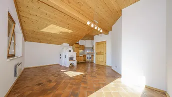 Expose Dachgeschosswohnung mit traumhaftem Ausblick