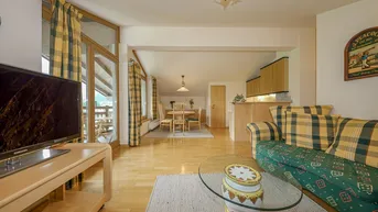 Expose Dachgeschoss-Apartment mit schönem Ausblick