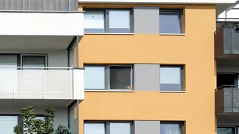 Expose 9-Zimmer-Lokal mit Loggia, Terrasse und Garten, Top 1