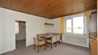 Expose CHRISTOPH CHROMECEK IMMOBILIEN - MÖDLING - Helle, zentrumsnahe und möblierte 2,5 Zimmer zur Miete!