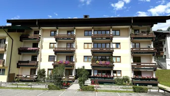 Expose 5753 Saalbach : Gelegenheit !! meine eigene Wohnung ! 55m²; 2 Zimmer- Dachgeschoß Wohnung, möbliert, sehr ruhig, Lift im Haus, Parkplatz