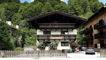 Expose 5753 Saalbach; Privathaus ca. 295m² Wohnfläche, mit 5 Doppelbettzimmer und ein Apartment für touristische Vermietung, gepflegt, nähe Zentrum,