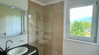 Expose Dachgeschoss mit top Aussicht und perfekter Infrastruktur