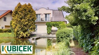 Expose Kleine Villa, großer Schwimmteich.