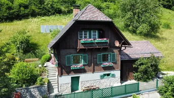 Expose Entzückendes Wohnhaus mit eigener Wasserquelle, Carport