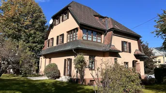Expose Villa! Elegante Zeitreise: Charmante Villa aus 1933 mit zeitlosem Flair!