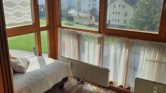 Expose 4 Zimmer Eigentumswohnung (ca. 113 m²) mit Wintergarten und Carport