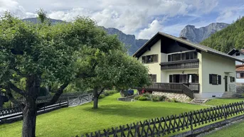 Expose Wohnhaus mit Garage in sonniger und ruhiger Lage!