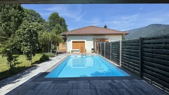 Expose Wohnhaus mit Pool, Einliegerwohnung, Garage, Carport und Nebengebäude