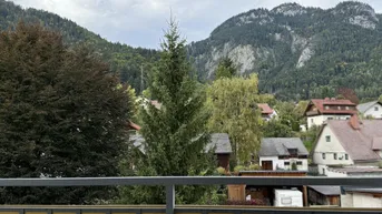 Expose Große Eigentumswohnung mit 3 Schlafzimmer, 2 Loggien