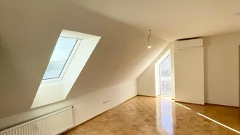 Expose Klimatisierte 2-Zimmer Wohnung mit großer Galerie - Provisionsfrei!