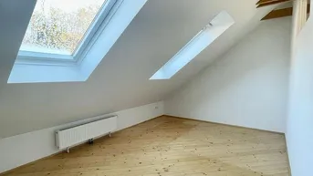 Expose Dachgeschoßwohnung mit Terrasse nahe dem LKH - Provisionsfrei!