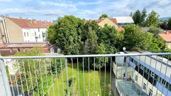 Expose Schöne Dachgeschoßwohnung mit Balkon - Provisionsfrei!