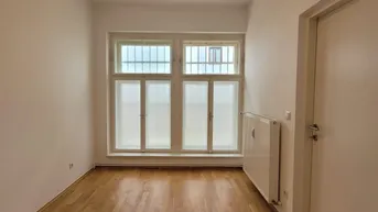 Expose 2 Zimmer Wohnung mit großzügigem Ess-/Koch-/Wohnbereich - Provisionsfrei!
