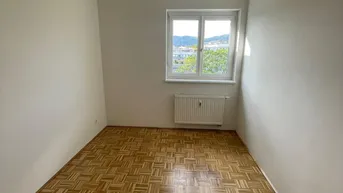Expose Große 3 Zimmer Wohung - Provisionsfrei