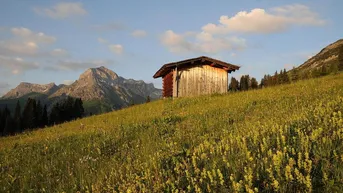 Expose Lech Arlberg - Baugrundstück mit vielen Möglichkeiten | Lech Arlberg - rare building plot with various potential