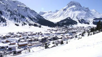 Expose Lech Arlberg - Altes Berghaus oder Bauparzelle | Lech Arlberg - oldfashioned chalet or building plot