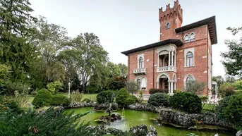 Expose Italien - Pordenone: Einzigartiges Anwesen mit traumhafter Parkanlage | Italy - Pordenone: Unique jewel with beautiful park
