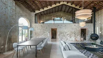 Expose Italien - Camino: Landhaus in traumhafter Lage mit hohem Potential | Italy - Camino: Country house in fantastic location with high potential