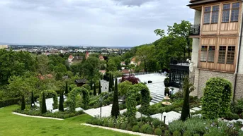 Expose Alt-Eggenberg - Historische Villa mit atemberaubendem Stadt- und Uhrturmblick | Old-Eggenberg - Historic villa with breathtaking views of the city and clock tower