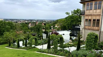 Expose Alt-Eggenberg - Historische Villa mit atemberaubendem Stadt- und Uhrturmblick | Old-Eggenberg - Historic villa with breathtaking views of the city and clock tower
