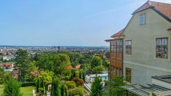 Expose Alt-Eggenberg - Historische Villa mit atemberaubendem Stadt- und Uhrturmblick | Old-Eggenberg - Historic villa with breathtaking views of the city and clock tower