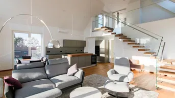 Expose Hoch hinaus. 4-Zimmer Dachgeschosswohnung inkl. Markenküche für beste Aussichten. Nur 220m von der Alten Donau 
