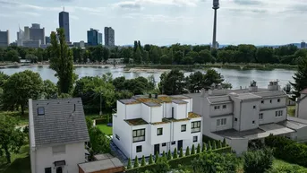 Expose 1210, Drygalskiweg, Nur 60 m Luftlinie zur unteren Alten Donau, Doppelhaus 