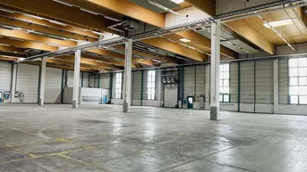 Expose Hochwertige und vielseitig nutzbare Hallenfläche