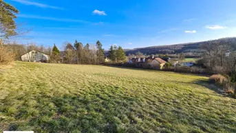 Expose Sonnige Baugründe mit Fernblick in ruhiger Waldrandlage