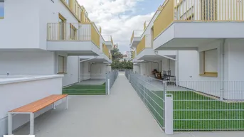 Expose Leben in der eigenen Oase: 2 Zimmer Erstbezug mit Terrasse und Garten