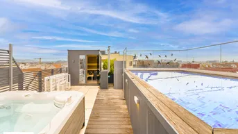 Expose Lichtdurchflutetes Luxus-Penthouse mit Infinity-Pool und Panoramasicht!