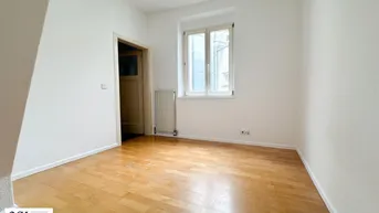 Expose MAHÜ127: Residieren wie ein König - Lichtdurchflutete 2,5-Zimmer-Dachgeschoßwohnung in Top-Lage des 6. Bezirks