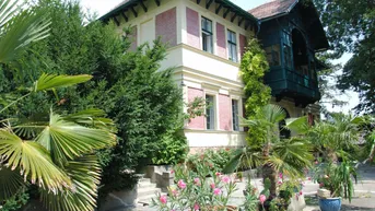 Expose Zentraler Luxus: Entzückende Gartenwohnung in Klosterneuburger Prachtvilla zu vermieten