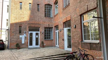 Expose Helle Loft-Wohnung in historischen Backsteingebäude