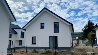 Expose Ziegelmassivhaus mit Eigengarten I Outdoor-Küche I 2 Stellplätze